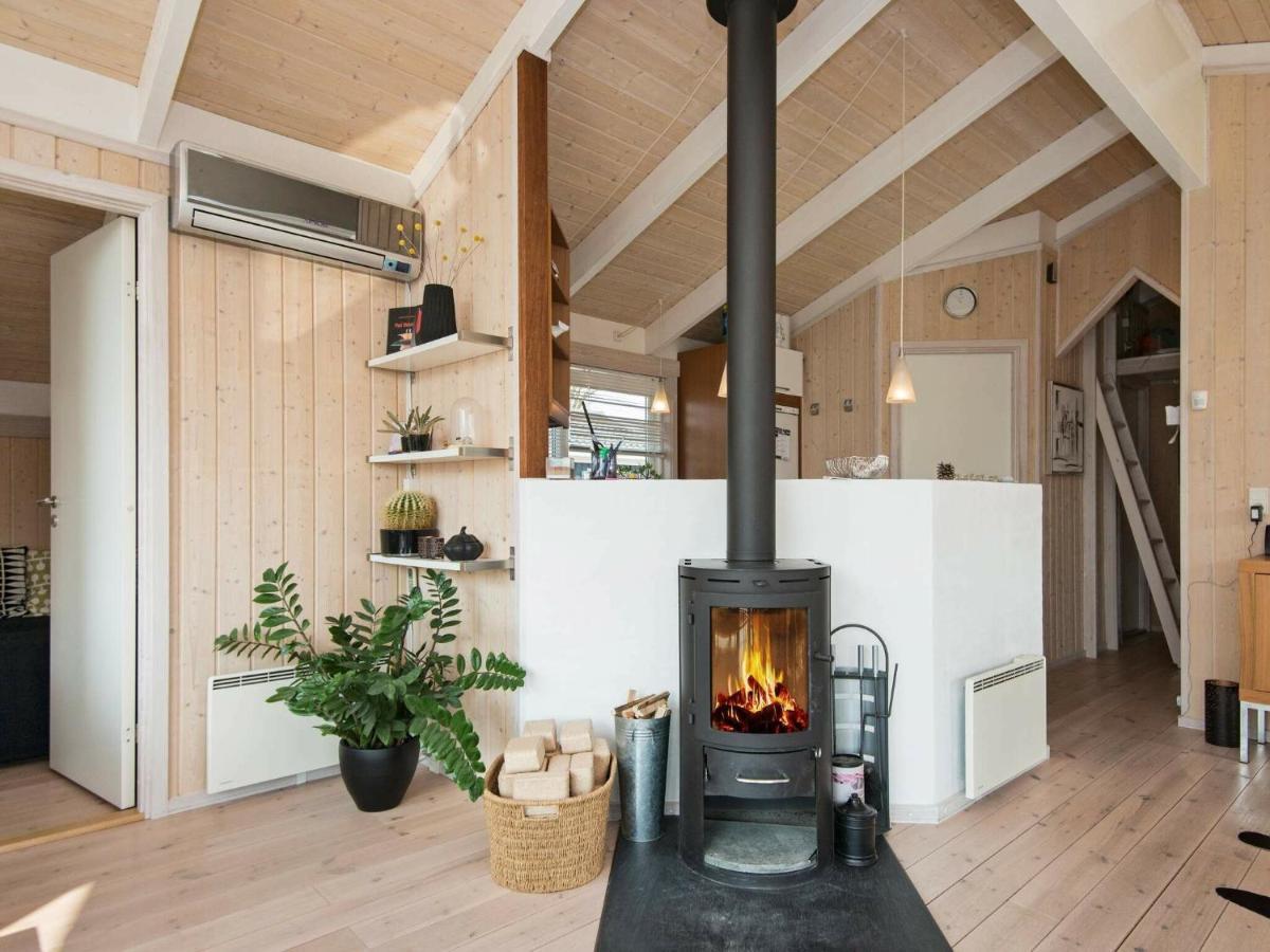 6 Person Holiday Home In Ebeltoft Luaran gambar