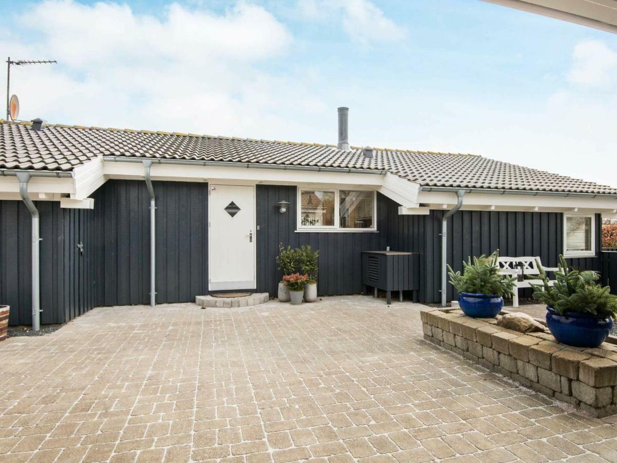 6 Person Holiday Home In Ebeltoft Luaran gambar